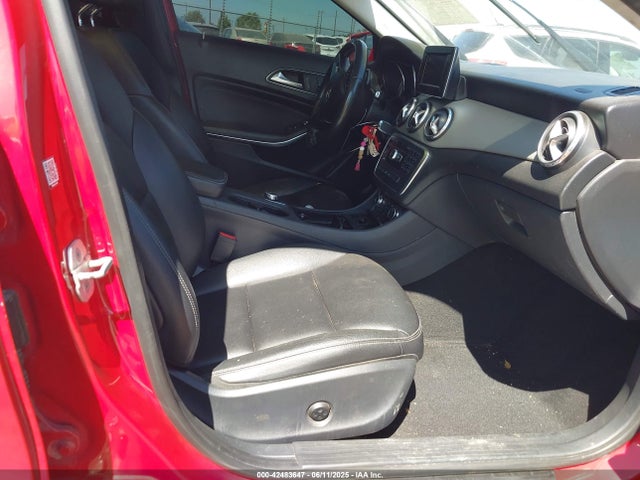 WDCTG4EB7FJ185624 Mercedes-Benz 2015