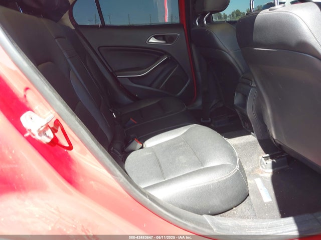 WDCTG4EB7FJ185624 Mercedes-Benz 2015