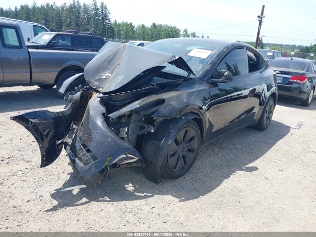 7SAYGDEE5RF126186 Tesla Model Y