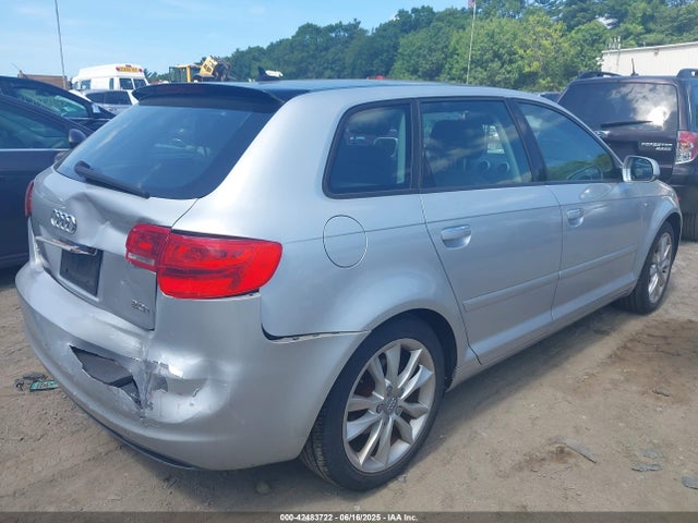 2013 AUDI A3 WAUBEAFM3DA006916 Photo 3