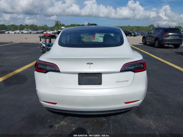 5YJ3E1EB6NF168930 Tesla MODEL 3