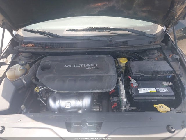 Chrysler 2016 2016 1C3CCCAB0GN164694 Image 10