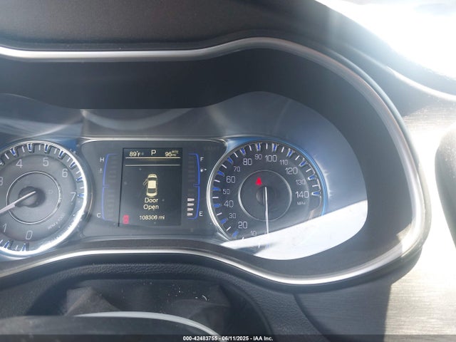 Chrysler 2016 2016 1C3CCCAB0GN164694 Image 15