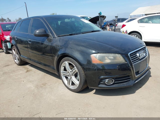2010 AUDI A3 WAUPEAFM6AA036414 Photo 0