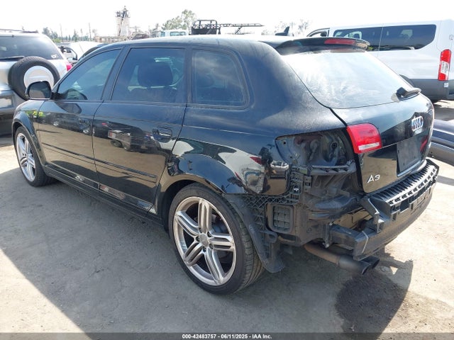 2010 AUDI A3 WAUPEAFM6AA036414 Photo 2