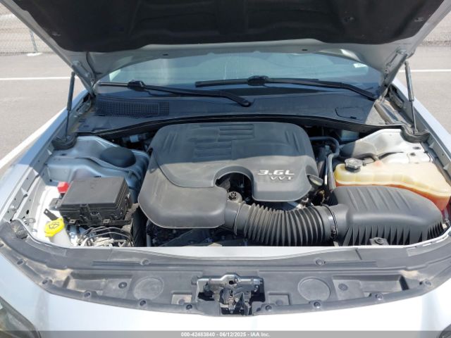 2019 CHRYSLER 300 2C3CCAAG4KH648286 Photo 9
