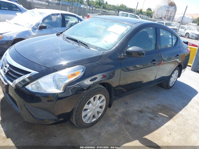 Nissan Versa 2016 3N1CN7AP1GL854269 Image 2