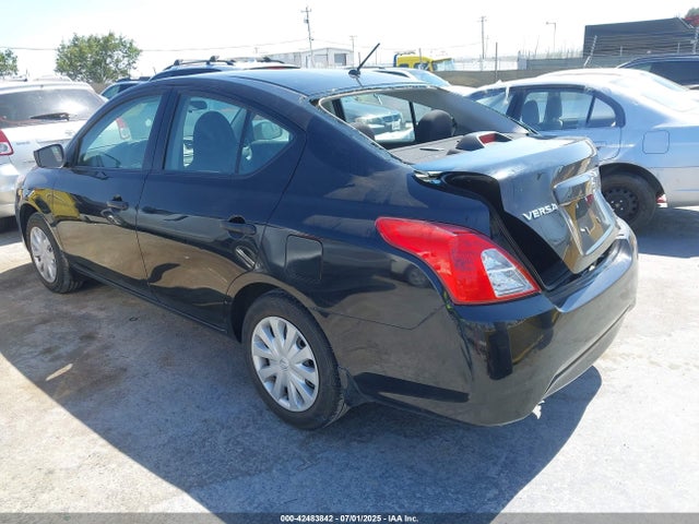 Nissan Versa 2016 3N1CN7AP1GL854269 Image 3