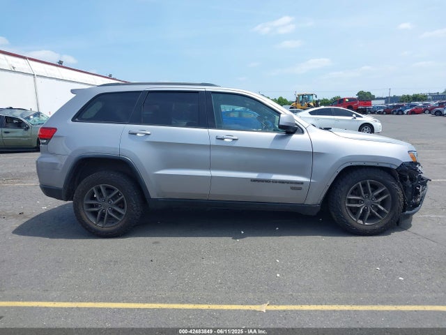 1C4RJFAG0GC377469 Jeep Grand Cherokee 75th Anniversary