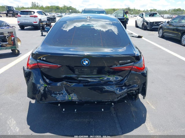 BMW 2023 2023 WBY43AW02PFR45575 Image 16