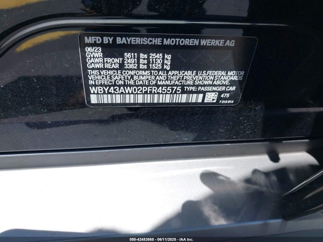 BMW 2023 2023 WBY43AW02PFR45575 Image 9