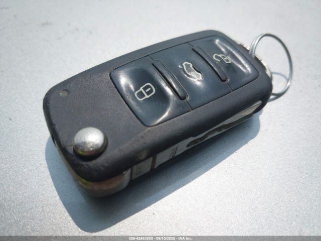 1VWAT7A34EC097719 Volkswagen Passat 1.8t Wolfsburg Edition