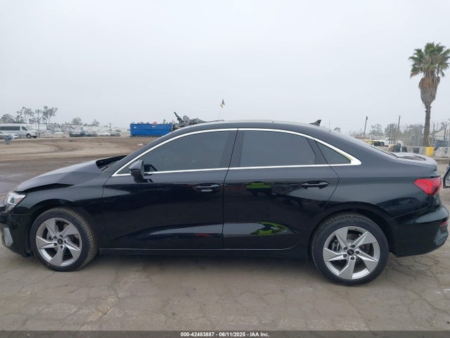WAUAUDGY3RA041173 Audi 40 tfsi (2.0t)