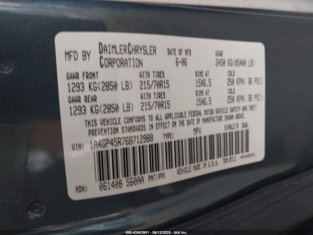2006 CHRYSLER TOWN & COUNTRY 1A4GP45R76B712988 Photo 8