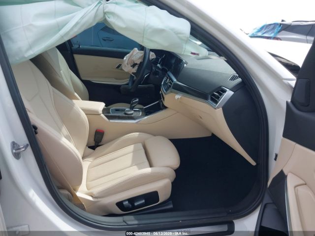 2021 BMW 330I 3MW5R1J09M8C08399 Photo 4