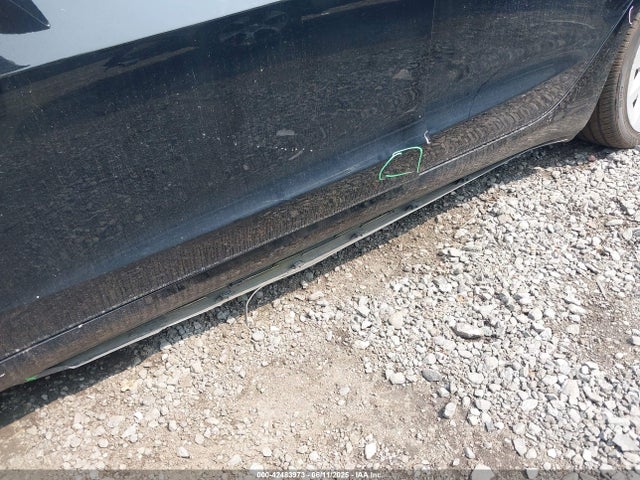 5YJ3E1EBXNF200343 Tesla MODEL 3
