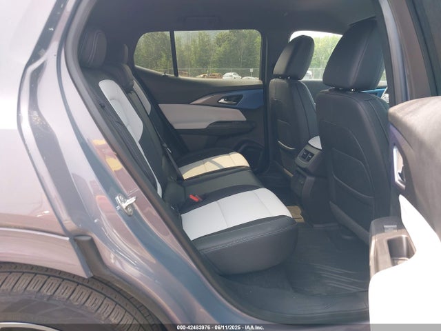 3GN7DMRP3RS252638 Chevrolet x0b+ec3