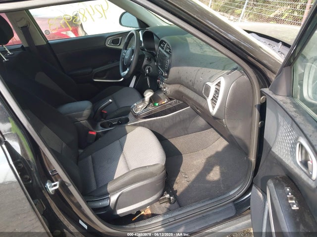 KNDJ23AU1R7234766 KIA SOUL LX