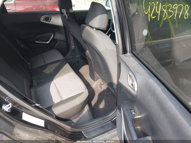 KNDJ23AU1R7234766 KIA SOUL LX