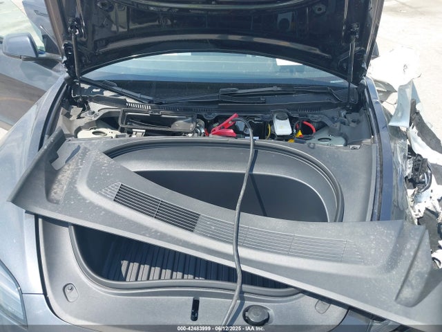 2025 TESLA MODEL 3 5YJ3E1ET8SF932622 Photo 9