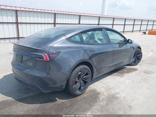 2025 TESLA MODEL 3 5YJ3E1ET8SF932622 Photo 3