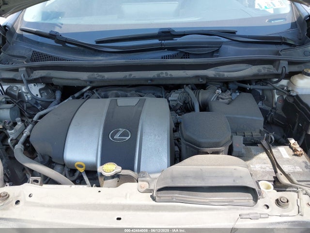 2T2BZMCA8HC062690 Lexus 2017