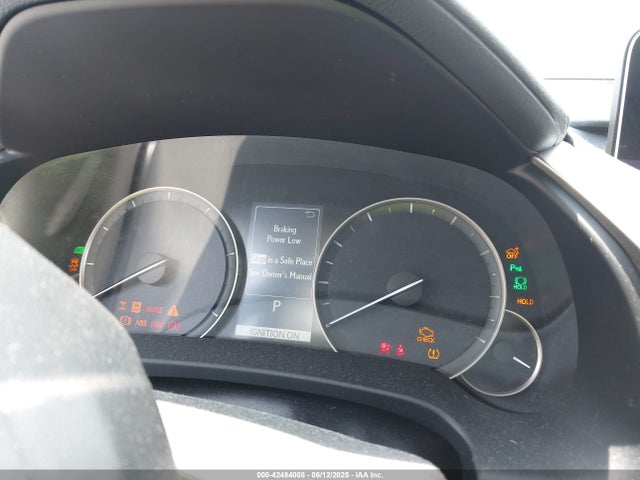 2T2BZMCA8HC062690 Lexus 2017