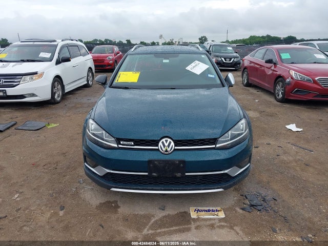 3VWH17AU3KM505909 Volkswagen 2019
