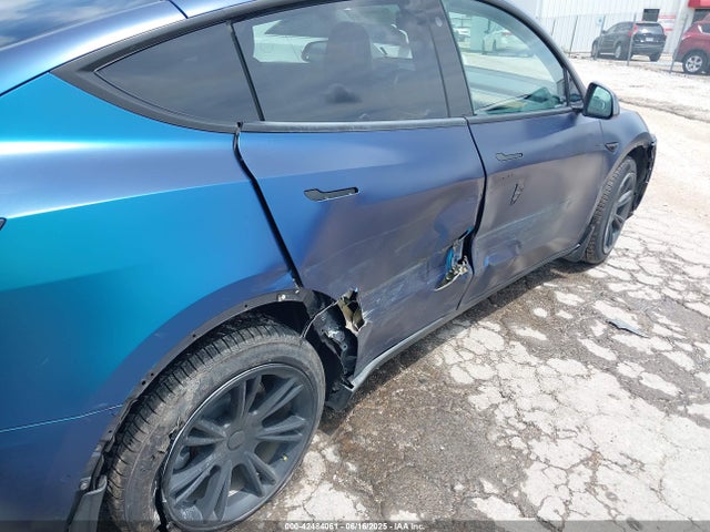 2021 TESLA MODEL Y 5YJYGDEEXMF188575 Photo 5