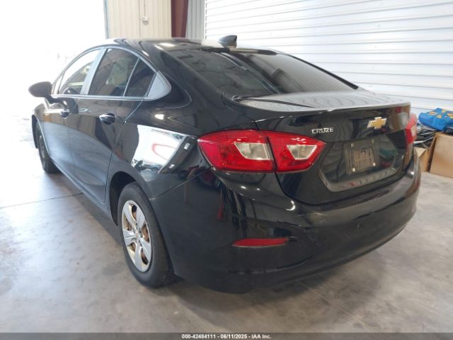 2017 CHEVROLET CRUZE 1G1BC5SM4H7270275 Photo 2