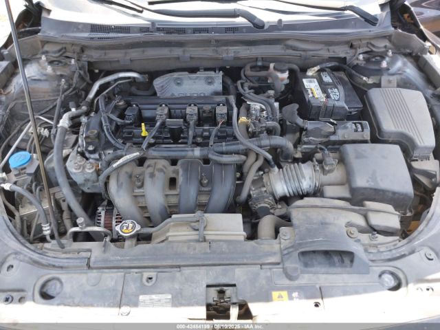 2017 MAZDA MAZDA6 JM1GL1U58H1137064 Photo 9