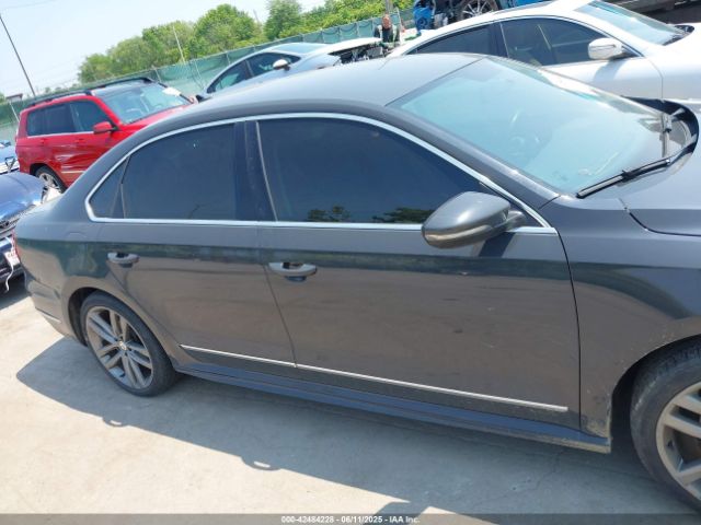 1VWDT7A31HC036894 Volkswagen Passat 1.8t R-line