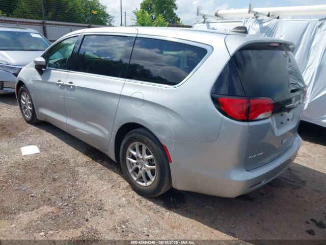 2023 CHRYSLER VOYAGER 2C4RC1CG2PR550068 Photo 2