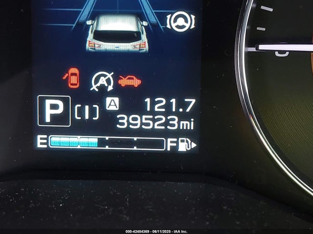 JF2GTHNC3M8272624 Subaru na