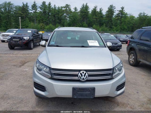 WVGBV7AX2FW518756 Volkswagen TIGUAN SE
