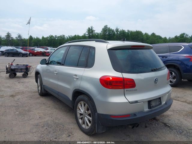 WVGBV7AX2FW518756 Volkswagen TIGUAN SE