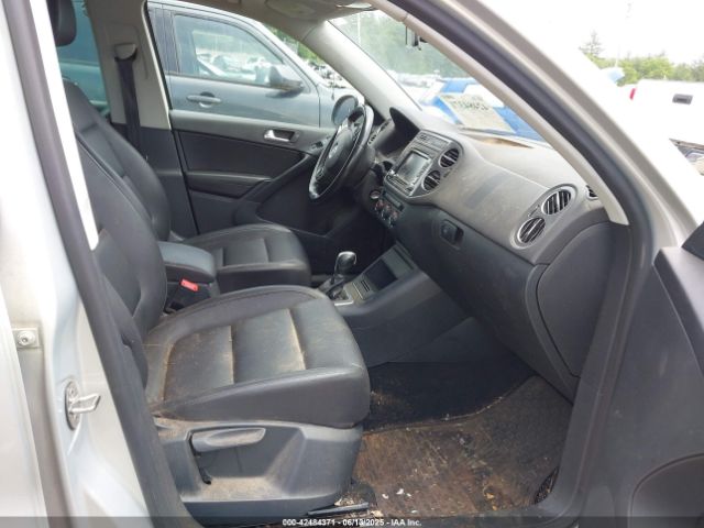 WVGBV7AX2FW518756 Volkswagen TIGUAN SE
