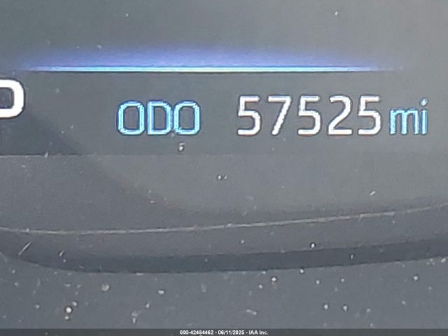 5YFEPMAE3NP324012 Toyota COROLLA LE