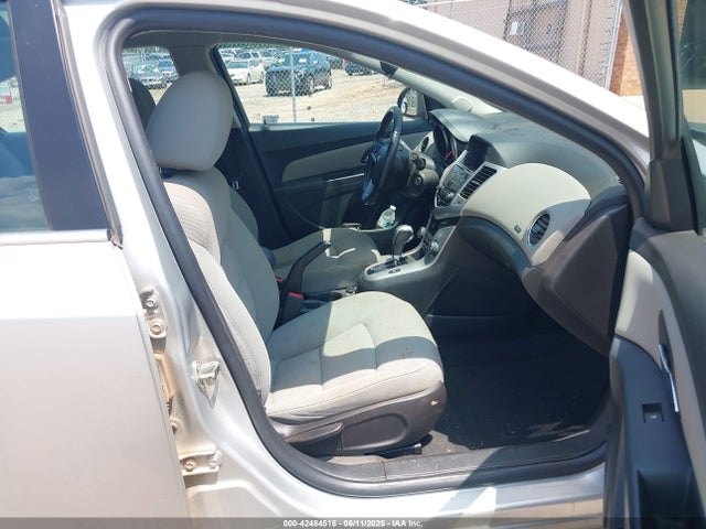 1G1PC5SB5E7439235 Chevrolet Cruze 1lt Auto
