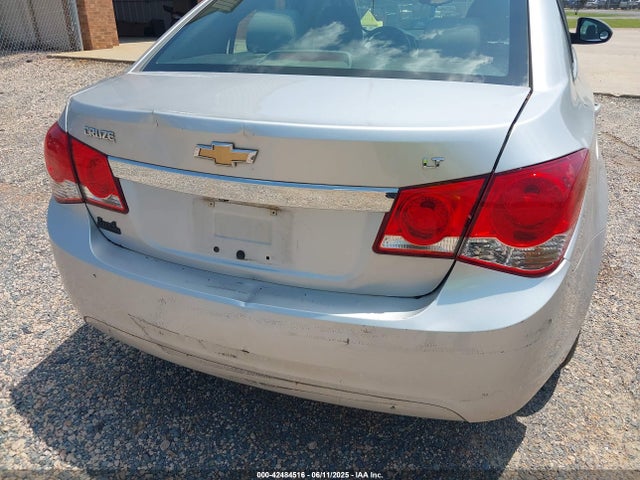 1G1PC5SB5E7439235 Chevrolet Cruze 1lt Auto