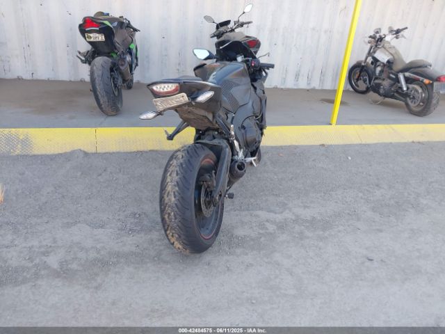 2017 HONDA CBR1000 JH2SC7752HK000700 Photo 3