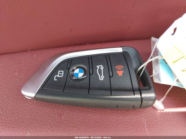3MW89CW06S8F29928 BMW 330I