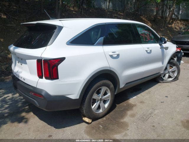 2022 KIA SORENTO 5XYRGDLC8NG123157 Photo 3