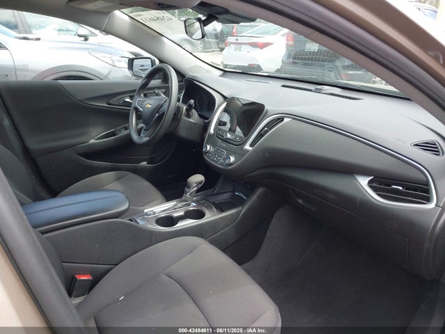 1G1ZD5ST3PF243334 Chevrolet Malibu Fwd 1lt