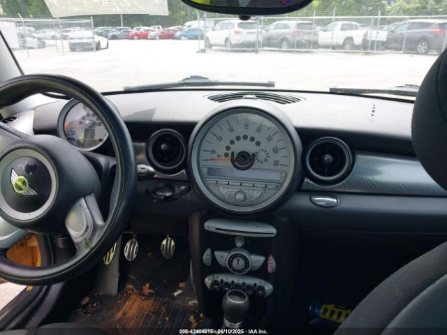2008 MINI COOPER S WMWMF73588TT87212 Photo 4