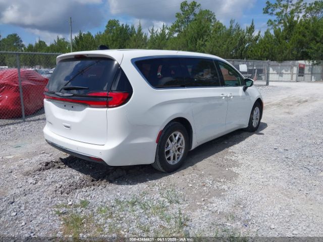 2023 CHRYSLER PACIFICA 2C4RC1FG6PR561408 Photo 3