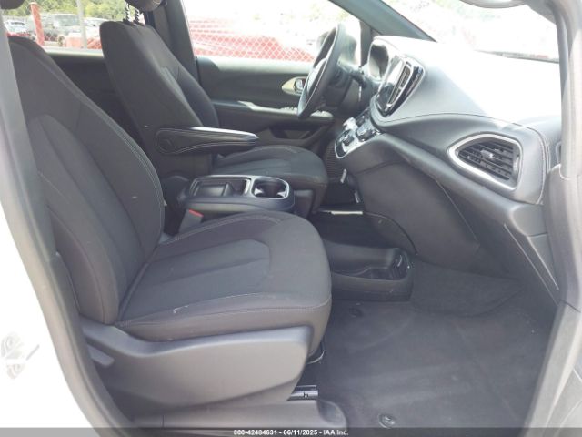 2023 CHRYSLER PACIFICA 2C4RC1FG6PR561408 Photo 4