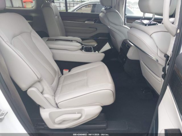 2023 JEEP GRAND WAGONEER L 1C4SJSFP2PS556928 Photo 7