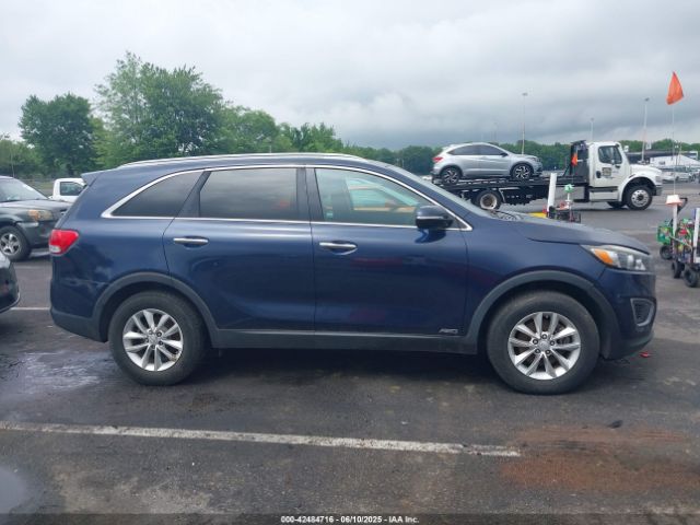 5XYPGDA33GG158847 KIA Sorento 2.4l Lx