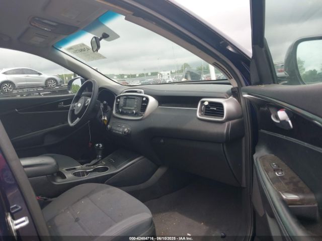 5XYPGDA33GG158847 KIA Sorento 2.4l Lx